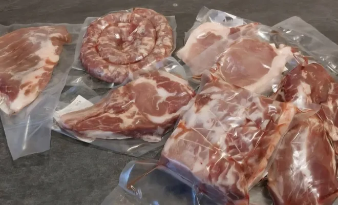 Producteur de viande de porc, Vallesvilles, Ferme Le Clavel